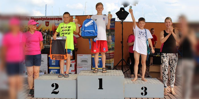 Pływacy z Jordanowa na XV Ogólnopolskich Mistrzostwach Mazur w Pływaniu Długodystansowym na Wodach Otwartych