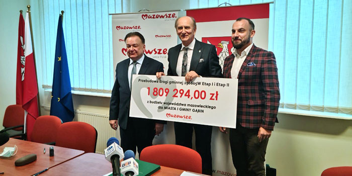 Podpisanie umów na realizację przebudowy drogi gminnej nr 290605W Grabie Polskie – Okolusz – Strzemeszno – Czermno